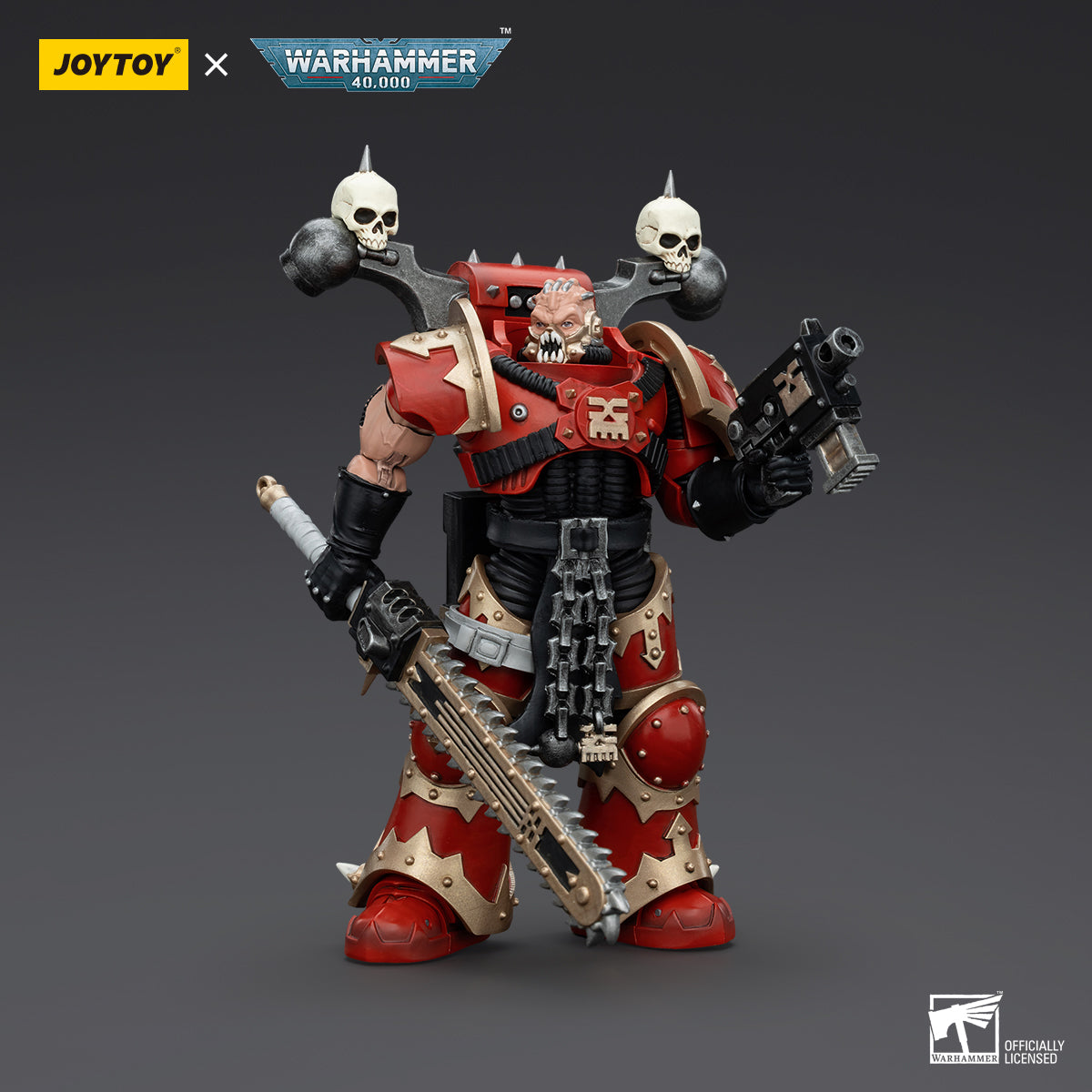 World Eaters Khorne Berzerker, front view. The Khorne Berzerker stands in a battle-ready stance, armed with a chainsword and a bolt pistol.