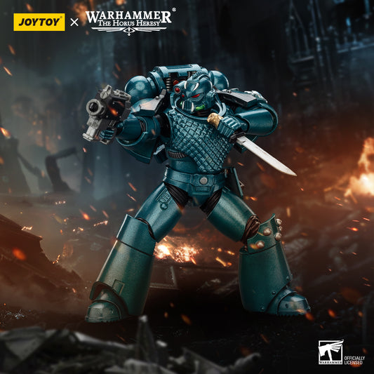 Alpha Legion - Headhunter Kill Team - Legionary with Banestrike Combi-Bolter and Power Dagger