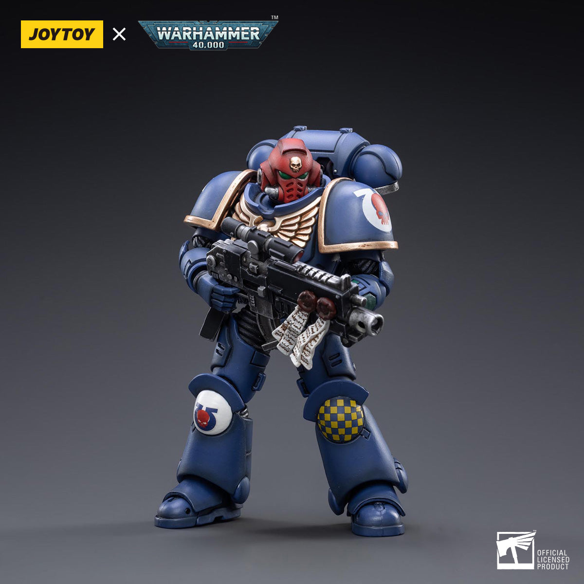 Side view of Ultramarines Veteran Sergeant Castor, focusing on his well-defined armor, including the shoulder pad adorned with the Ultramarines chapter symbol.