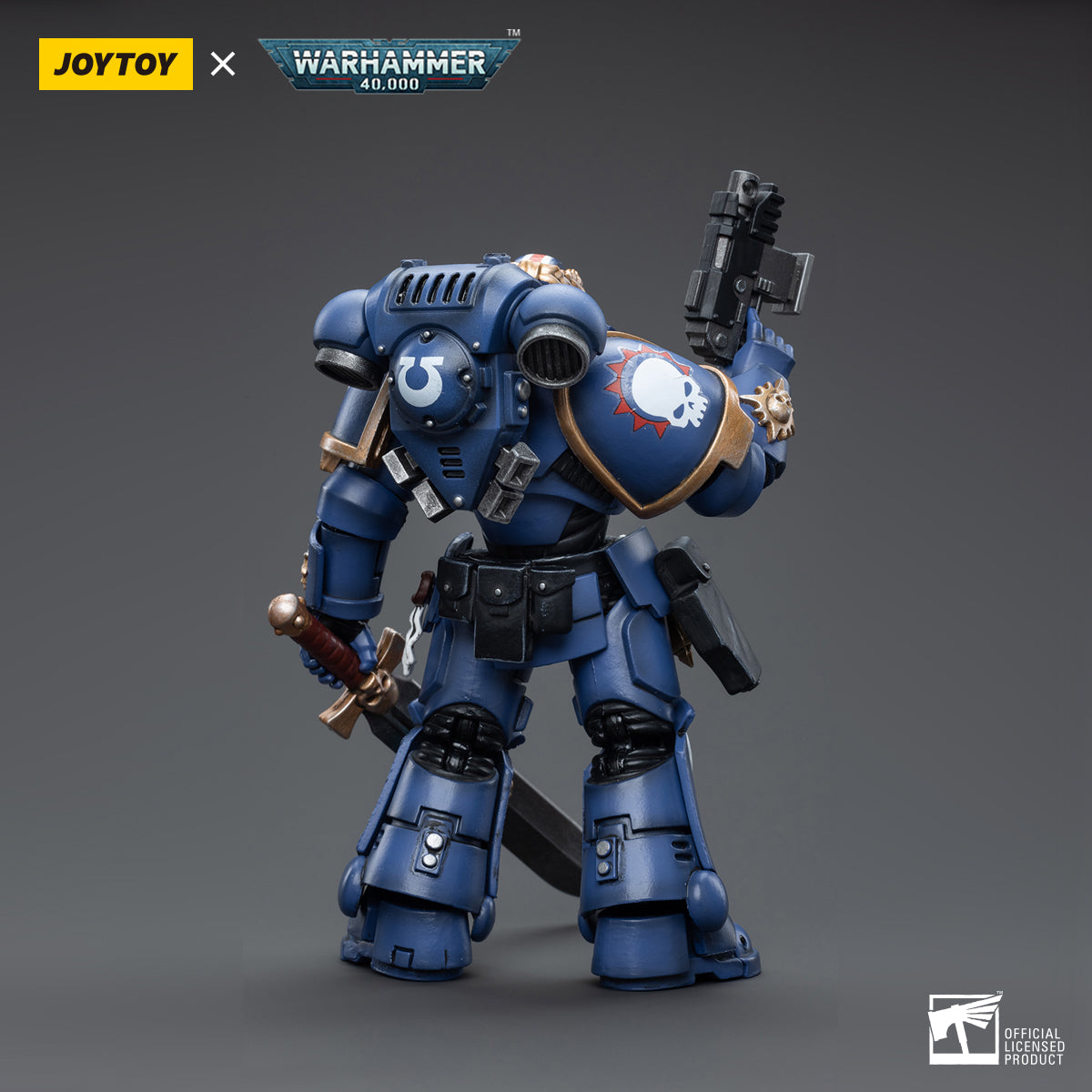 Ultramarines Primaris Lieutenant Argaranthe action figure back view, showcasing the detailed back armor, and the finely sculpted backpack and battle gear, adding depth to the figure's design.