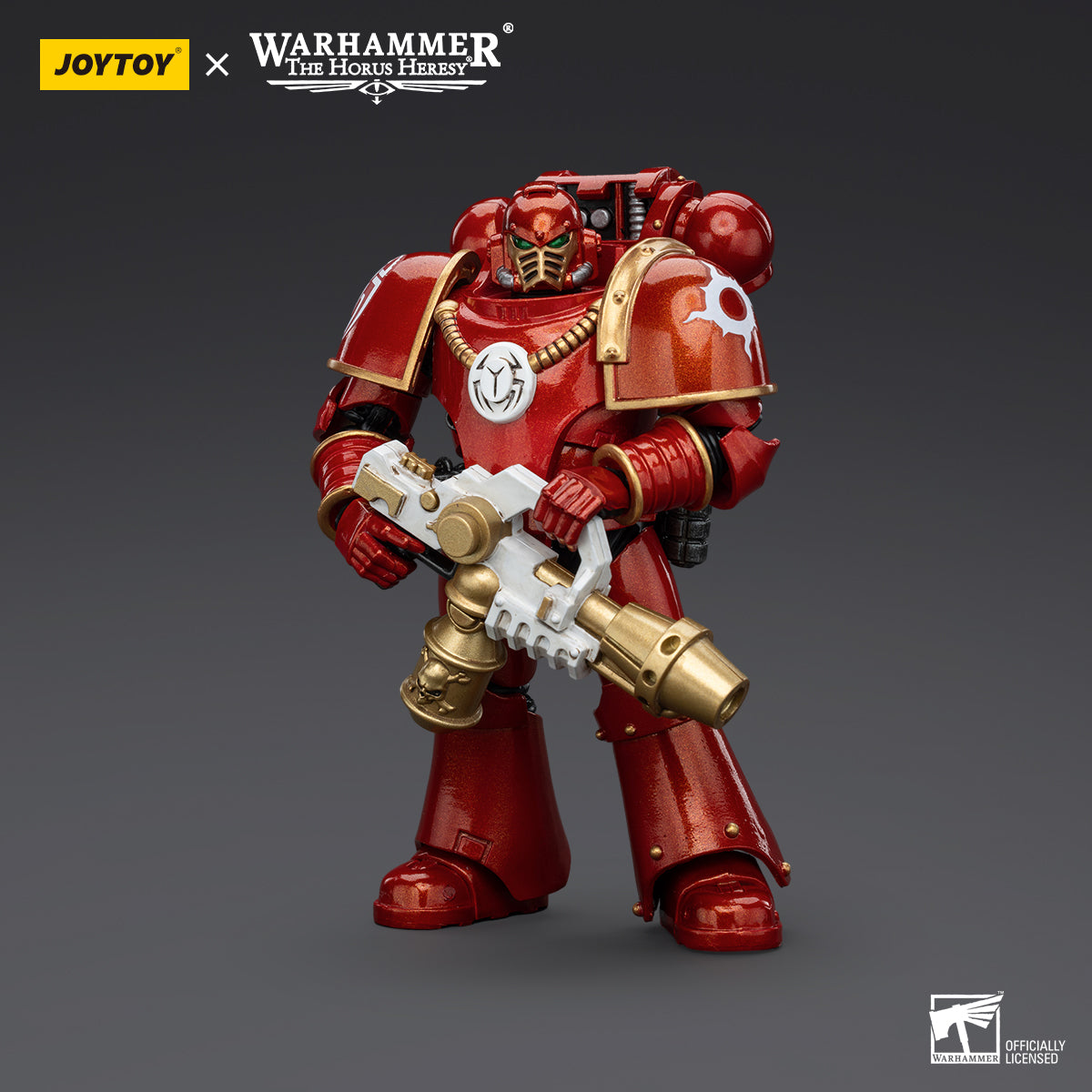 Thousand Sons Legionary in MKIV armor, front view.