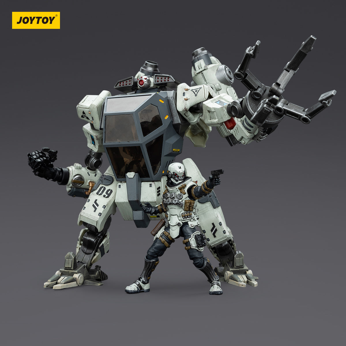 North 09 Strike Attack Mecha and pilot set, front view, ready to combat