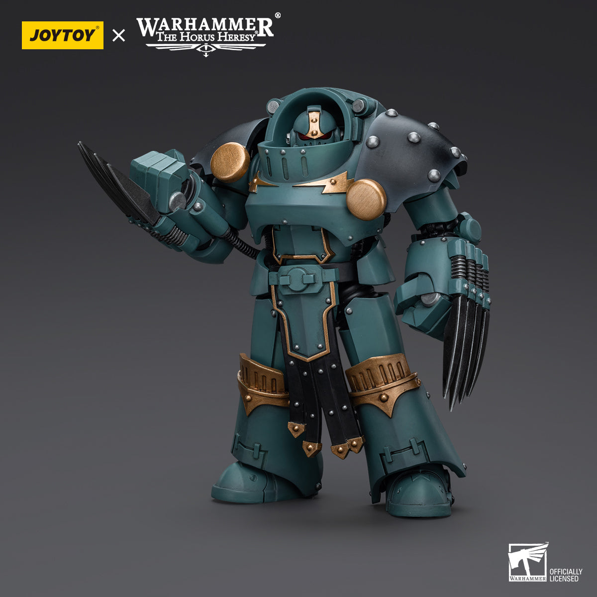 Side view of Sons of Horus Tartaros Terminator with Lightning Claws, showcasing the profile of the Terminator, with the lightning claws ready for battle and armor details clearly visible.