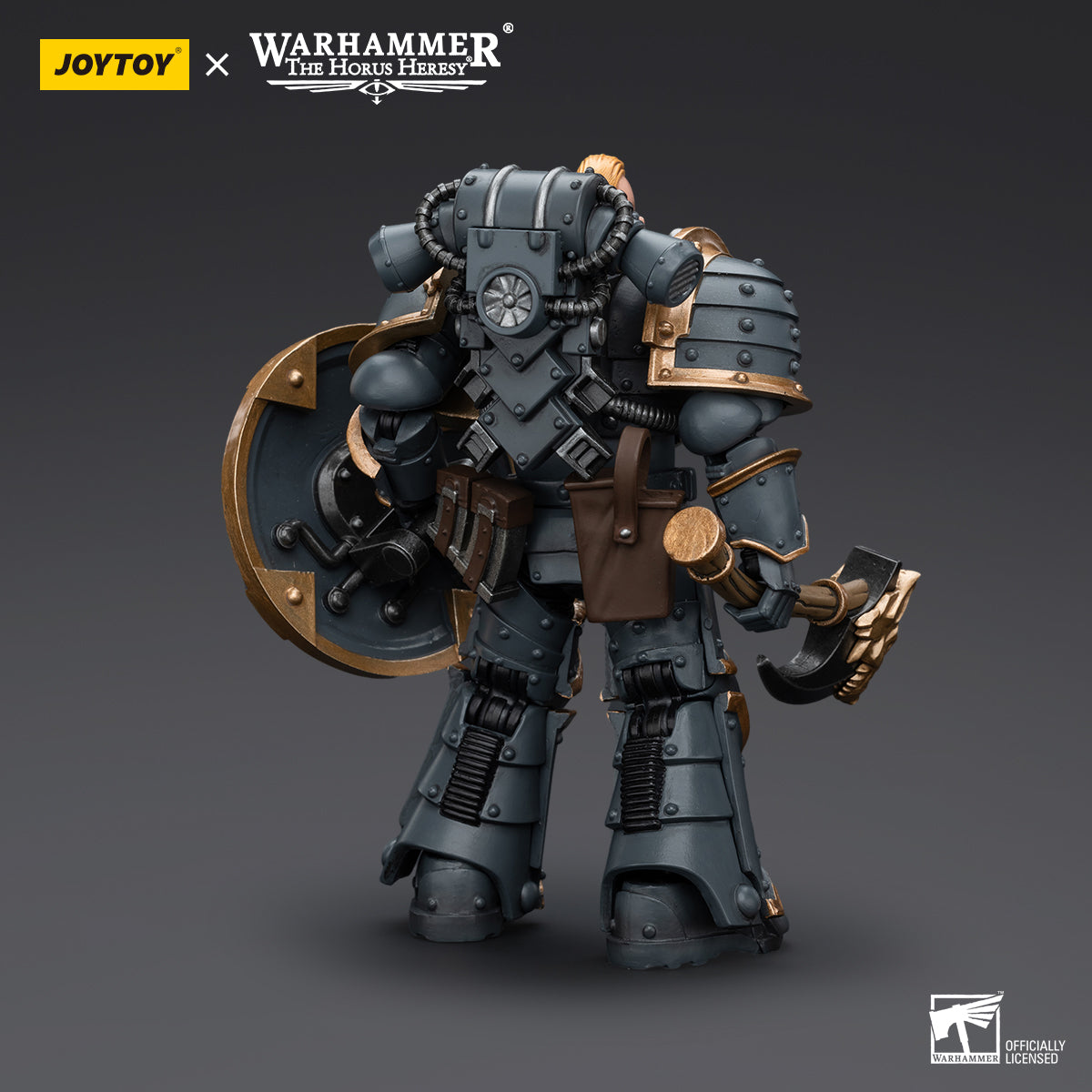 Back view of Space Wolves Grey Slayer, highlighting the rear armor, power pack, and wolf pelt details, prepared for combat.