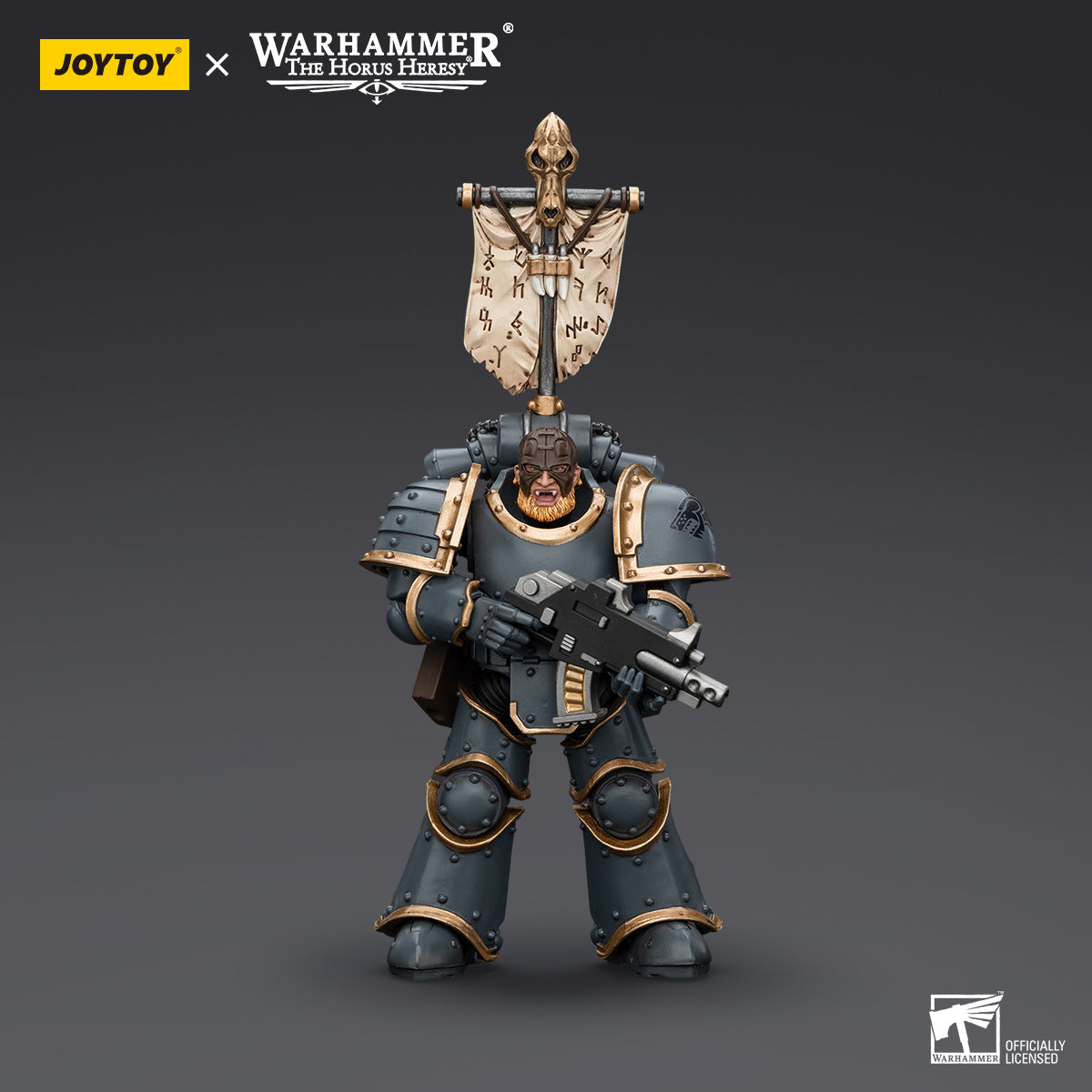 Space Wolves Grey Slayer with Legion Vexilla, front view. Warrior in detailed armor holding a Legion Vexilla, adorned with wolf insignia.