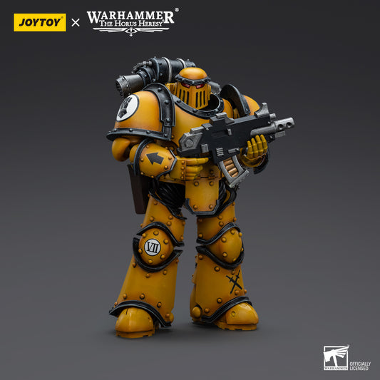 Imperial Fists - MkIII Tactical Squad - Legionary with Bolter