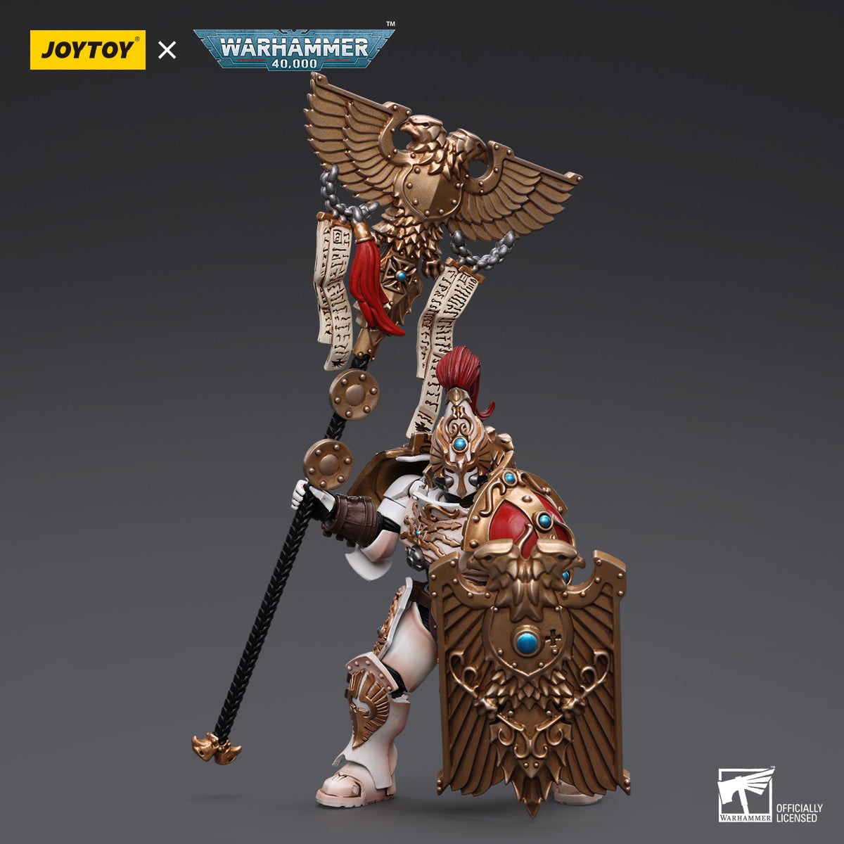 Adeptus Custodes Vexilus Praetor of the Solar Watch, front view. The regal figure stands tall in his ornate golden armor, holding the Vexilla standard aloft, representing the Solar Watch with intricate detailing.